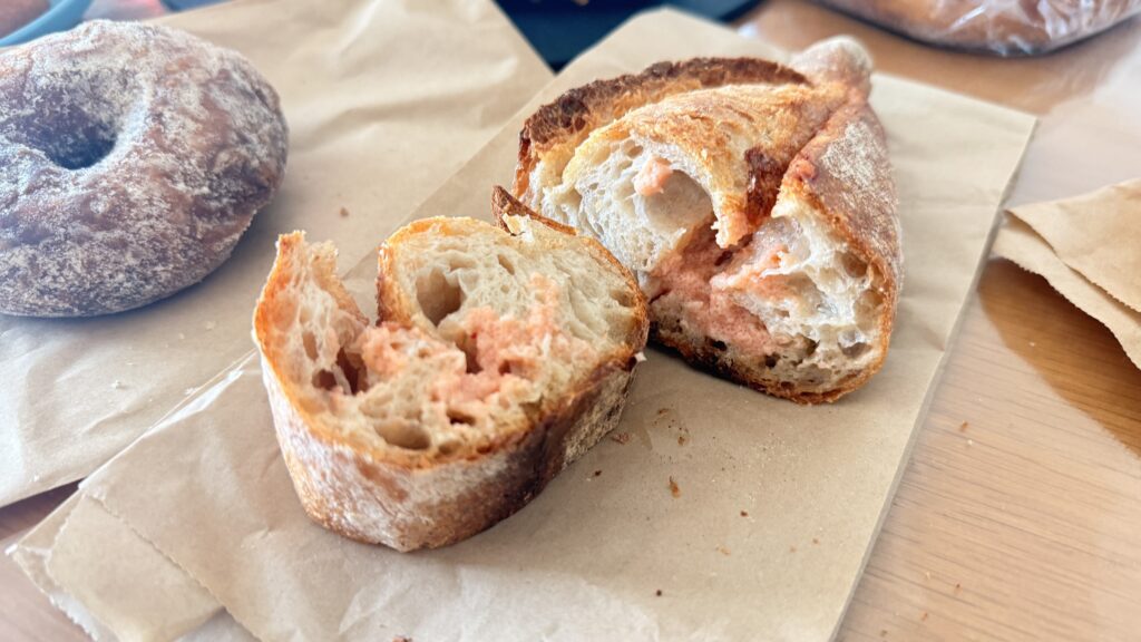 御影のパン屋さんeatの明太フランスの断面